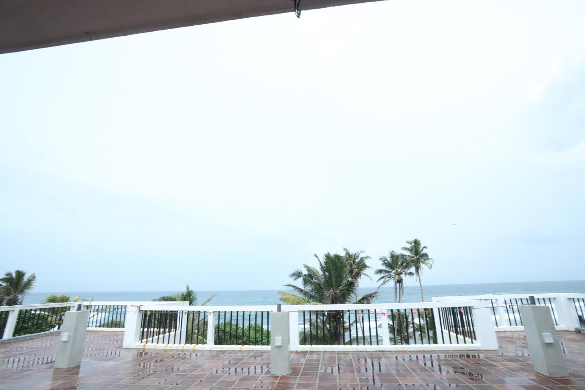 Pearldrop Waves Mirissa Hotel Exterior photo